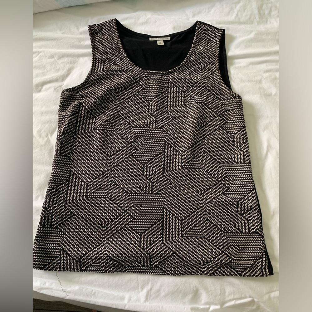 Dana Bachman top